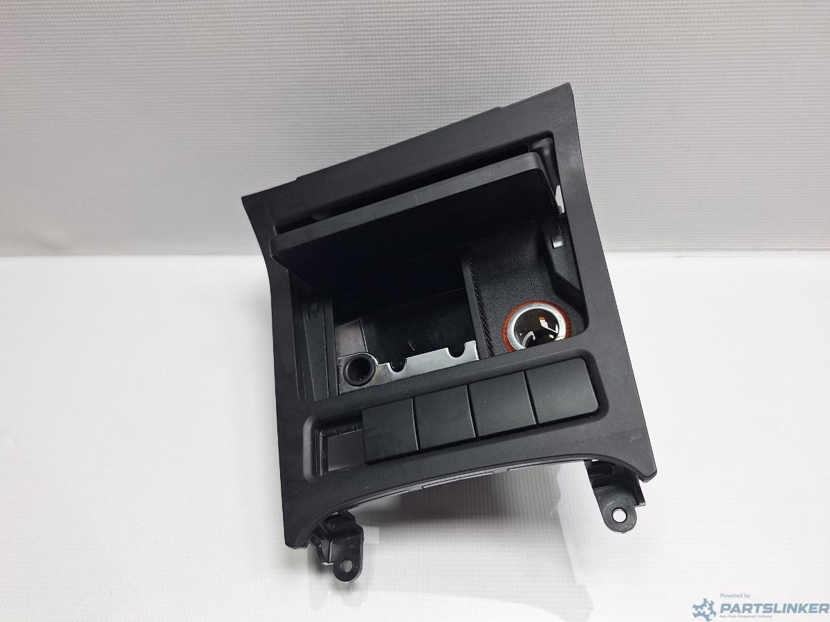 Scrumiera VOLKSWAGEN GOLF VAN VI Variant (AJ5) [ 2009 - 2014 ] 1.6 TDi BlueMotion (CAYC) 77KW|105HP OEM 5K0857961
