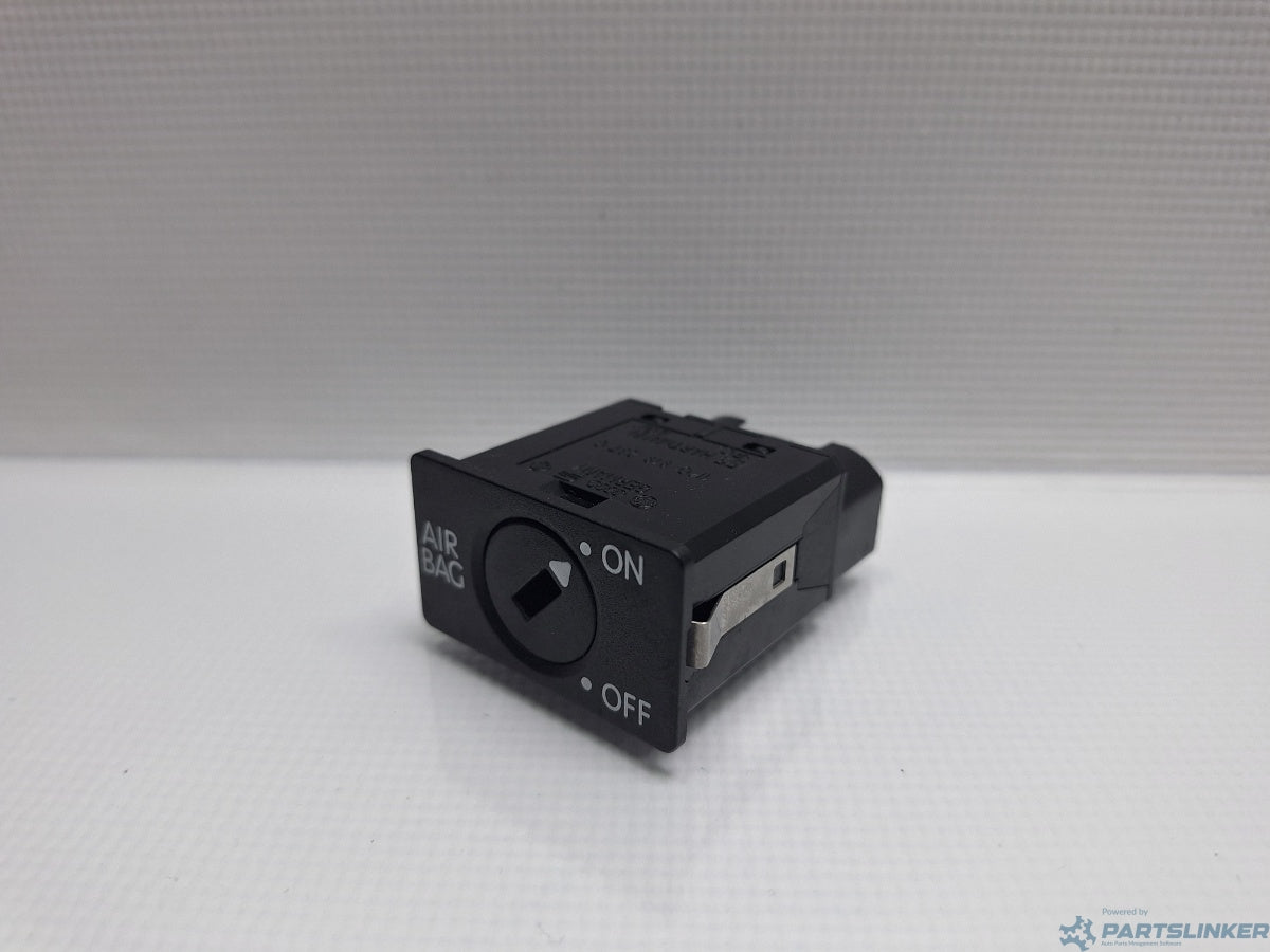 Buton airbag VOLKSWAGEN GOLF VAN VI Variant (AJ5) [ 2009 - 2014 ] 1.6 TDi BlueMotion (CAYC) 77KW|105HP 1K0919237C