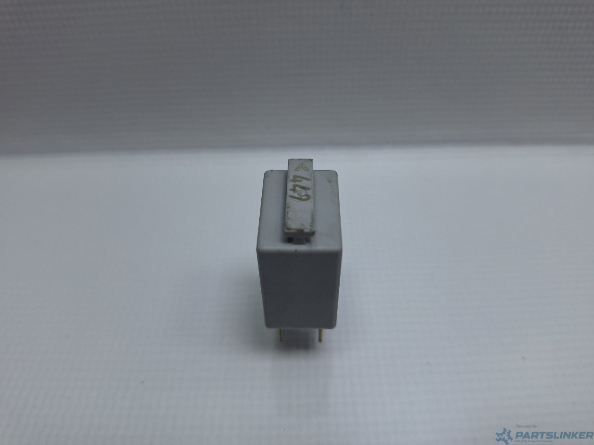 Releu 449 VOLKSWAGEN GOLF VAN VI Variant (AJ5) [ 2009 - 2014 ] 1.6 TDi BlueMotion (CAYC) 77KW|105HP 1K0951253