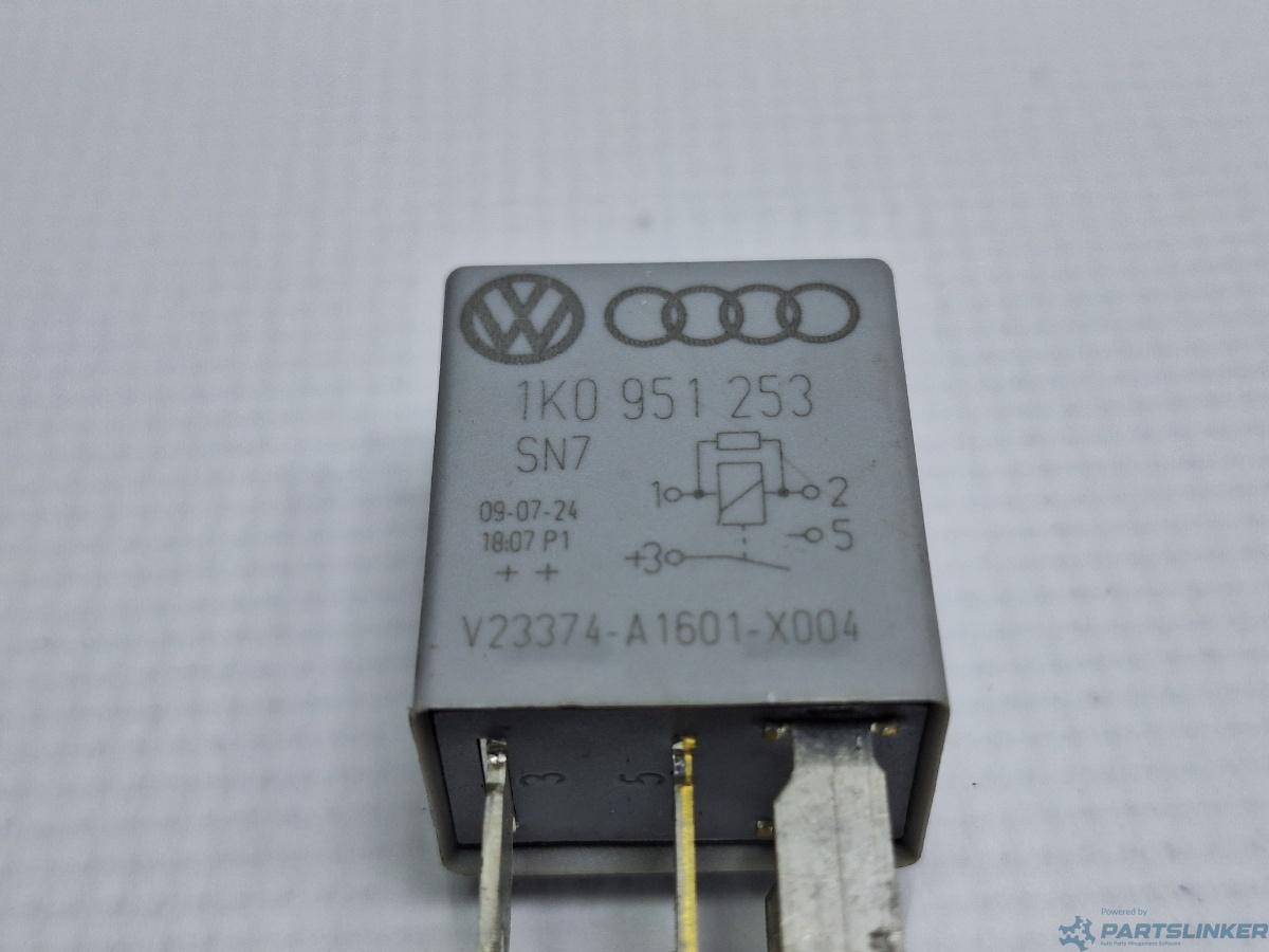 Releu 449 VOLKSWAGEN GOLF VAN VI Variant (AJ5) [ 2009 - 2014 ] 1.6 TDi BlueMotion (CAYC) 77KW|105HP OEM 1K0951253
