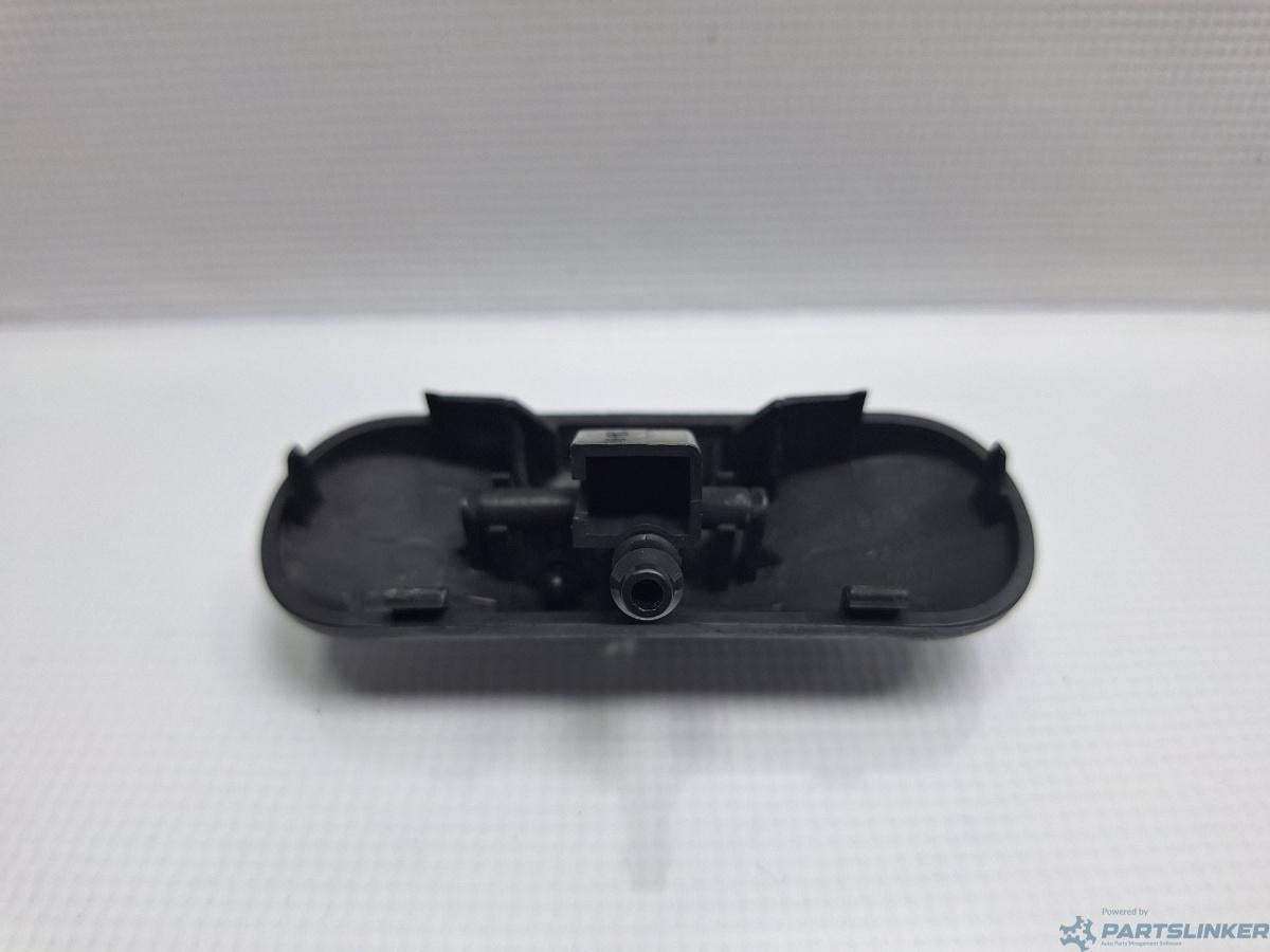 Diuza spalator parbriz VOLKSWAGEN GOLF VAN VI Variant (AJ5) [ 2009 - 2014 ] 1.6 TDi BlueMotion (CAYC) 77KW|105HP OEM 5M0955985C