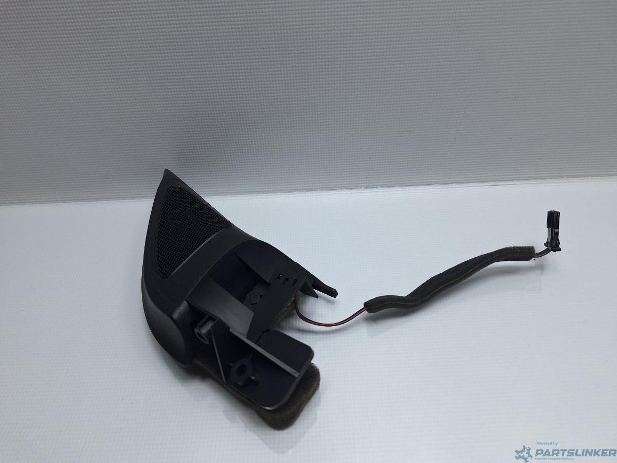 Difuzor de inalta frecventa portiera fata dreapta fata VOLKSWAGEN GOLF VAN VI Variant AJ5 2009 - 2014 1.6 TDi BlueMotion CAYC 1K9837974