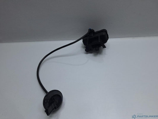 Actuator inchidere centralizata rezervor VOLKSWAGEN GOLF VAN VI Variant (AJ5) [ 2009 - 2014 ] 1.6 TDi BlueMotion (CAYC) 77KW|105HP OEM 5N0810773D