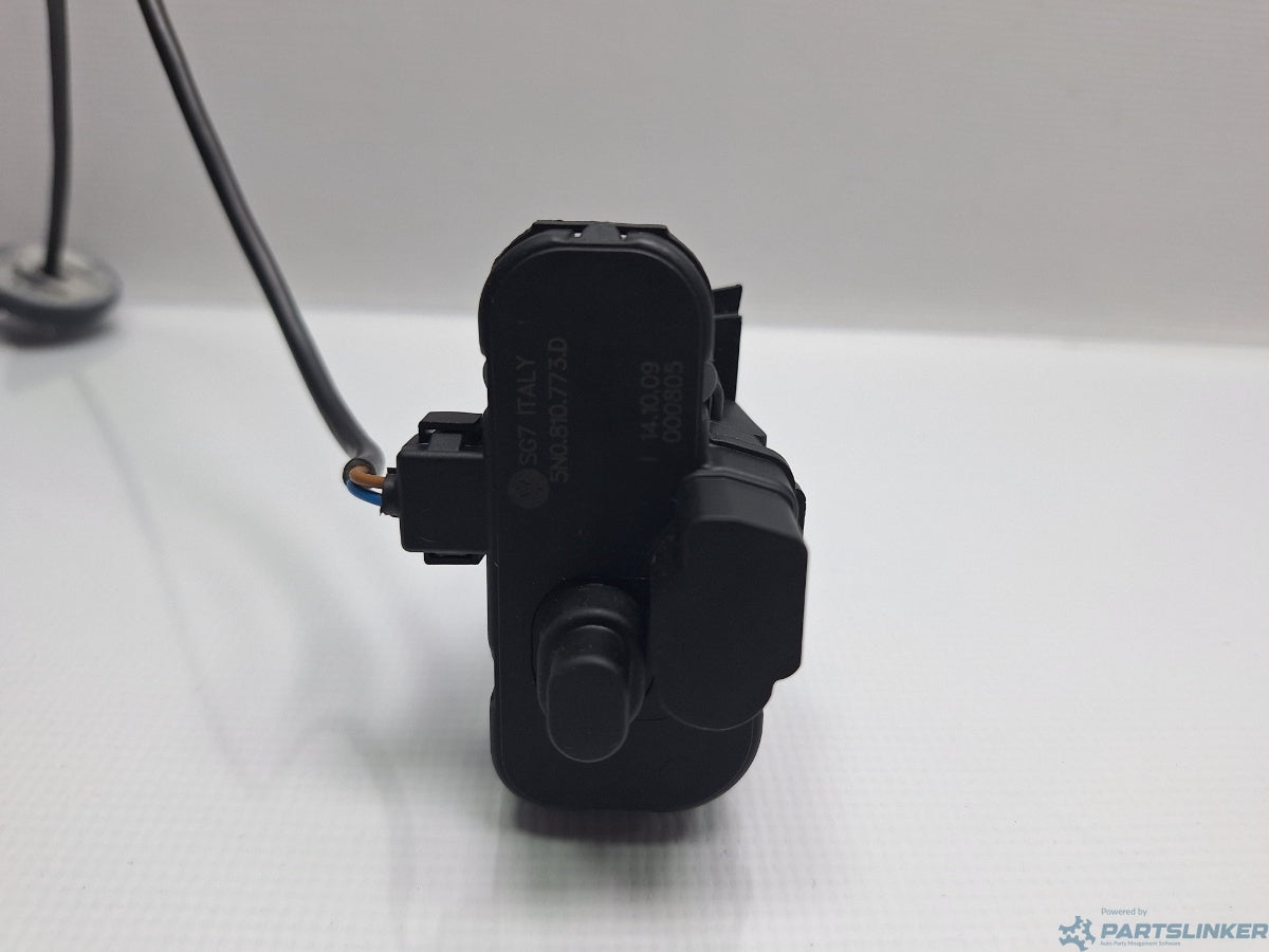 Actuator inchidere centralizata rezervor VOLKSWAGEN GOLF VAN VI Variant (AJ5) [ 2009 - 2014 ] 1.6 TDi BlueMotion (CAYC) 77KW|105HP 5N0810773D