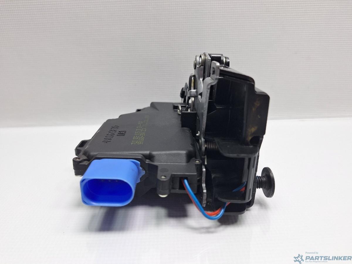 Broasca usa stanga spate VOLKSWAGEN GOLF VAN VI Variant (AJ5) [ 2009 - 2014 ] 1.6 TDi BlueMotion (CAYC) 77KW|105HP OEM 7L0839015D