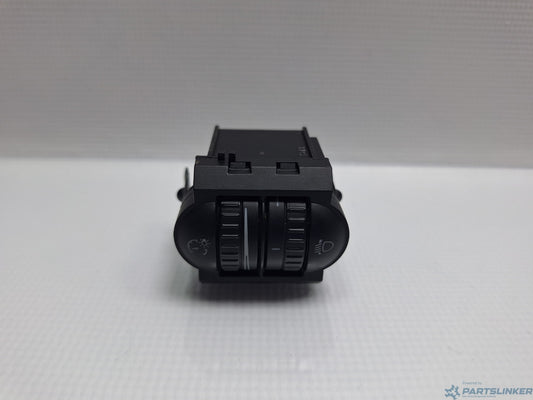 Buton reglaj nivel faruri VOLKSWAGEN GOLF VAN VI Variant (AJ5) [ 2009 - 2014 ] 1.6 TDi BlueMotion (CAYC) 77KW|105HP 5K0941333