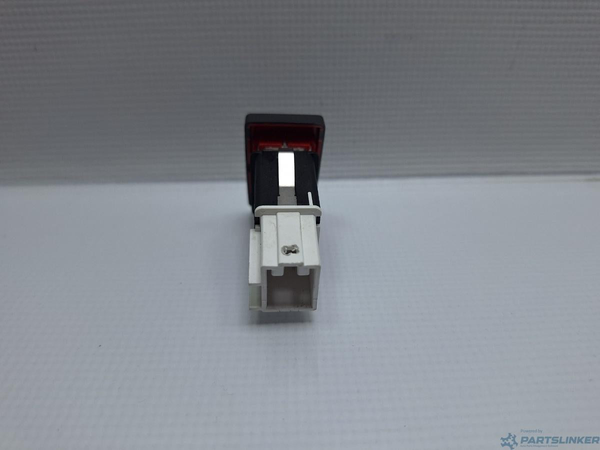 Buton avarii VOLKSWAGEN GOLF VAN VI Variant (AJ5) [ 2009 - 2014 ] 1.6 TDi BlueMotion (CAYC) 77KW|105HP OEM 5K0953509A