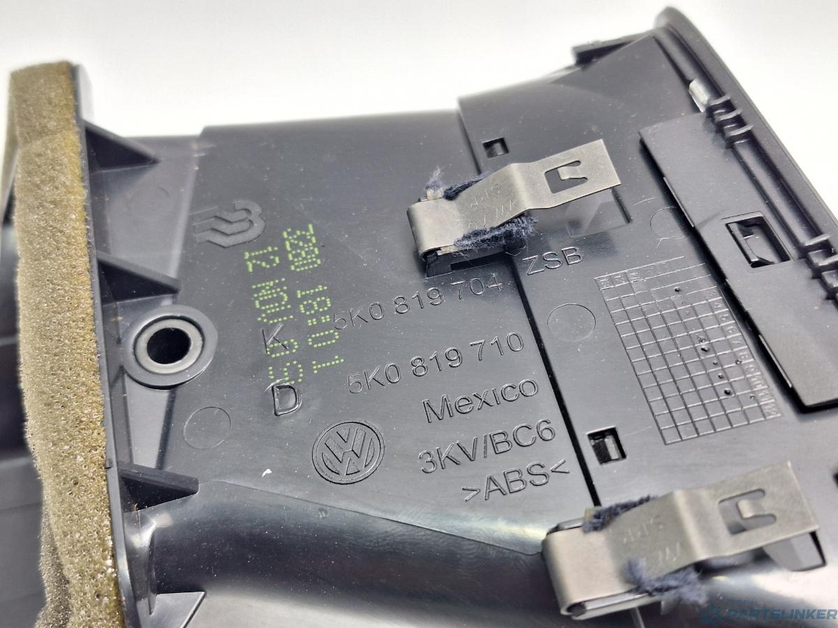 Gura ventilatie bord dreapta VOLKSWAGEN GOLF VAN VI Variant (AJ5) [ 2009 - 2014 ] 1.6 TDi BlueMotion (CAYC) 77KW|105HP OEM 5K0819704