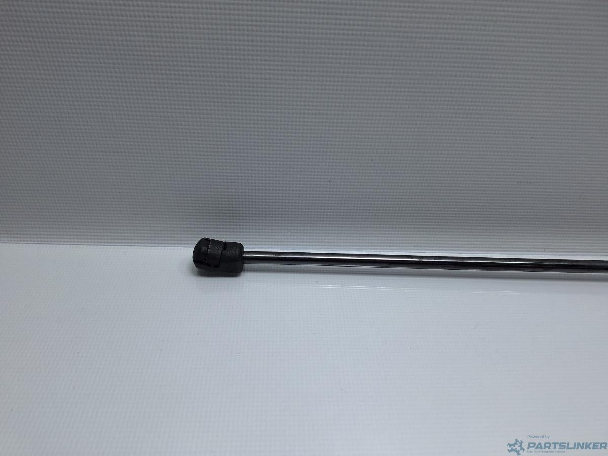 Amortizor capota VOLKSWAGEN GOLF VAN VI Variant (AJ5) [ 2009 - 2014 ] 1.6 TDi BlueMotion (CAYC) 77KW|105HP OEM 5K0823359D