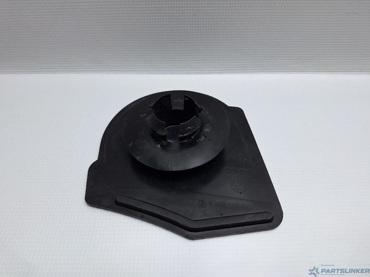 Capac scut podea dreapta VOLKSWAGEN GOLF VAN VI Variant AJ5 2009 - 2014 1.6 TDi BlueMotion CAYC 1K0825962B