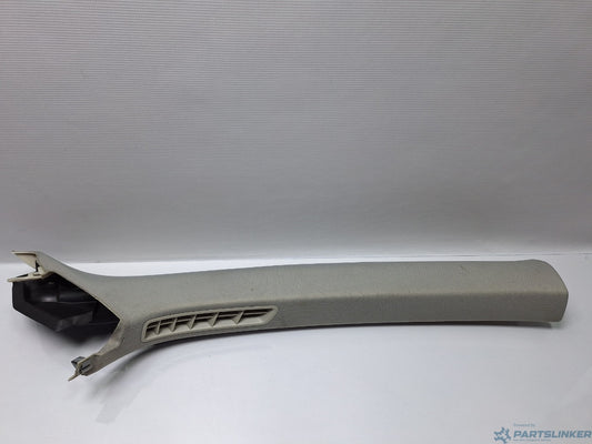 Ornament stalp parbriz dreapta VOLKSWAGEN GOLF VAN VI Variant (AJ5) [ 2009 - 2014 ] 1.6 TDi BlueMotion (CAYC) 77KW|105HP 1K9867234