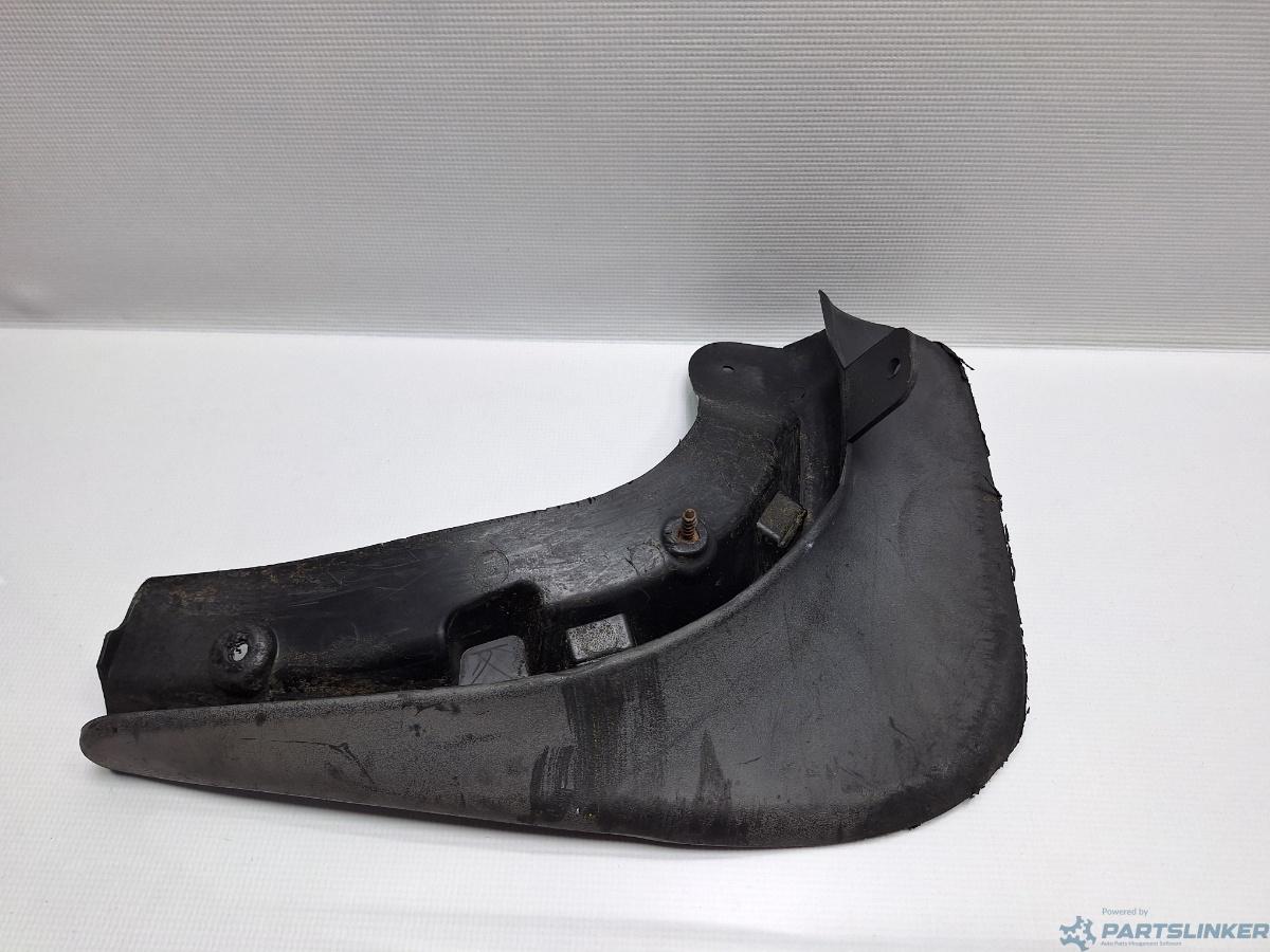 Aparatori noroi spate VOLKSWAGEN GOLF VAN VI Variant (AJ5) [ 2009 - 2014 ] 1.6 TDi BlueMotion (CAYC) 77KW|105HP OEM 1K9075101