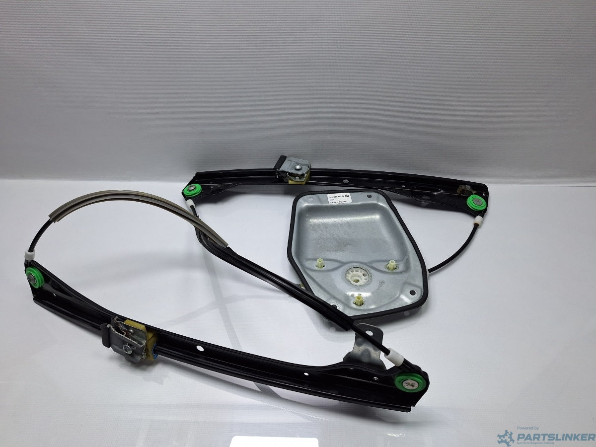 Macara geam dreapta fata VOLKSWAGEN GOLF VAN VI Variant (AJ5) [ 2009 - 2014 ] 1.6 TDi BlueMotion (CAYC) 77KW|105HP 1K5837462B