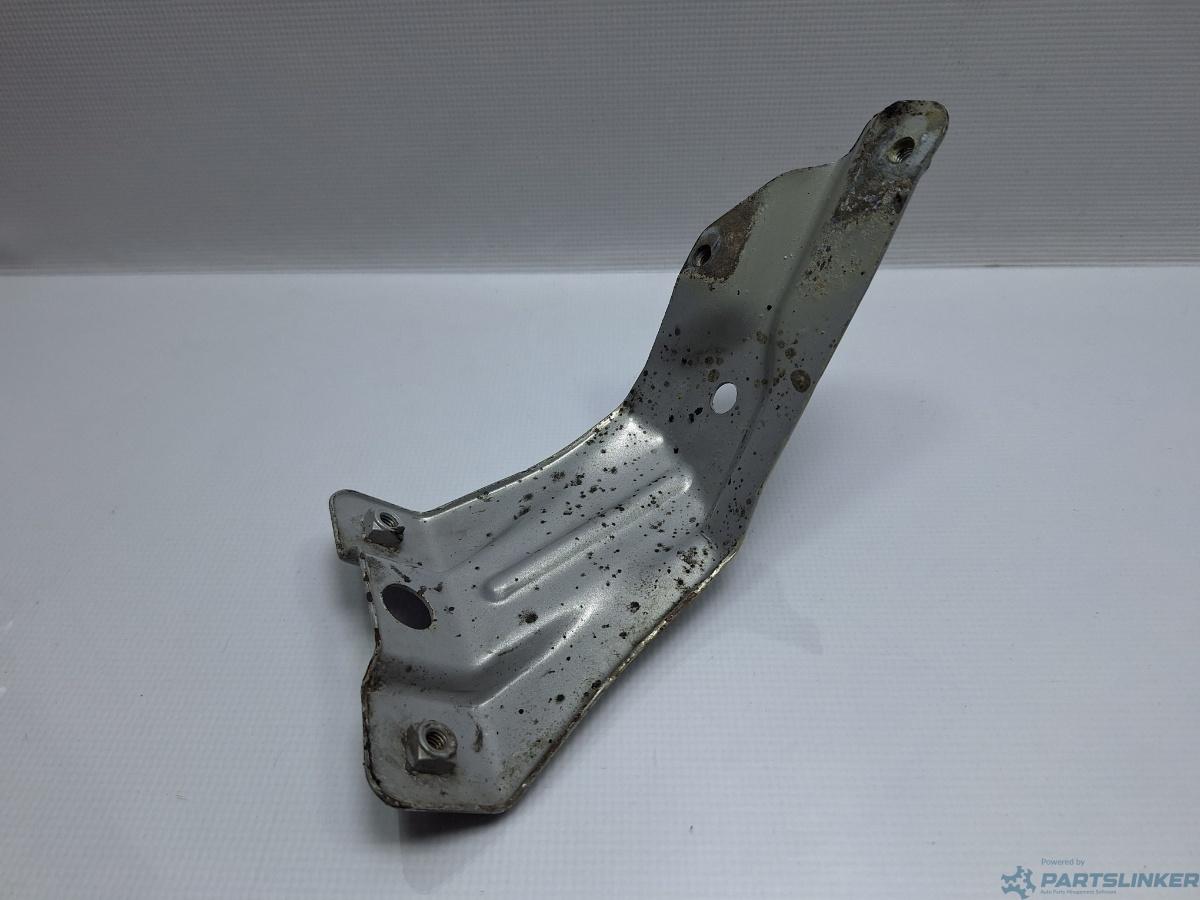 Suport aripa stanga fata VOLKSWAGEN GOLF VAN VI Variant (AJ5) [ 2009 - 2014 ] 1.6 TDi BlueMotion (CAYC) 77KW|105HP OEM 5K6821137