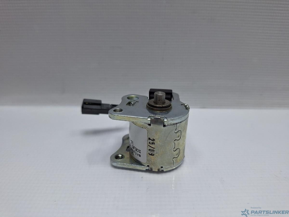 Blocator schimbator viteze VOLKSWAGEN GOLF VAN VI Variant (AJ5) [ 2009 - 2014 ] 1.6 TDi BlueMotion (CAYC) 77KW|105HP OEM 08334010130