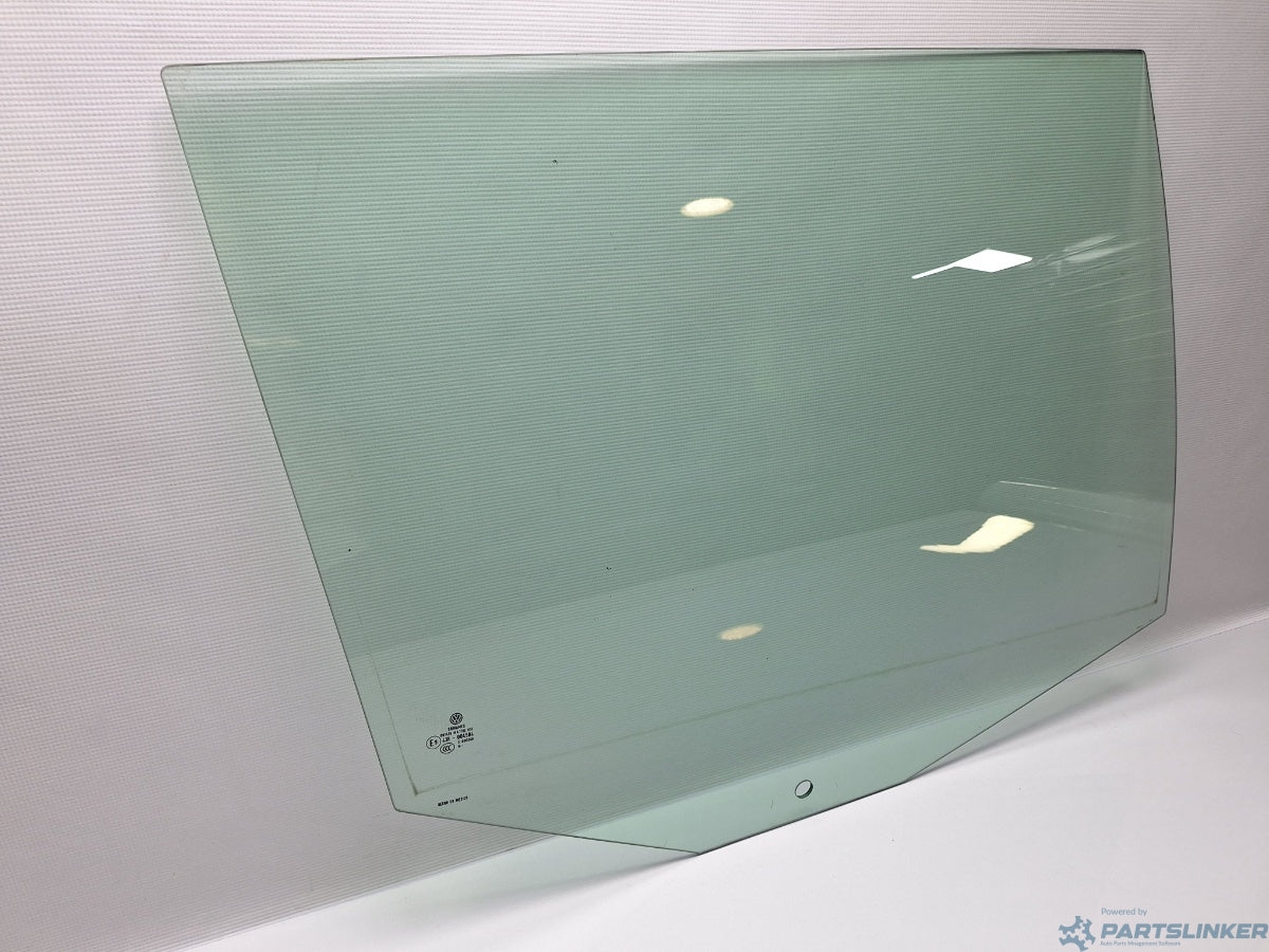 Geam usa dreapta spate VOLKSWAGEN GOLF VAN VI Variant (AJ5) [ 2009 - 2014 ] 1.6 TDi BlueMotion (CAYC) 77KW|105HP 1K9845026