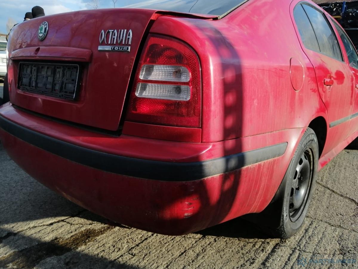 Haion cu luneta rosu LF3K SKODA OCTAVIA (1U2) [ 1996 - 2010 ]