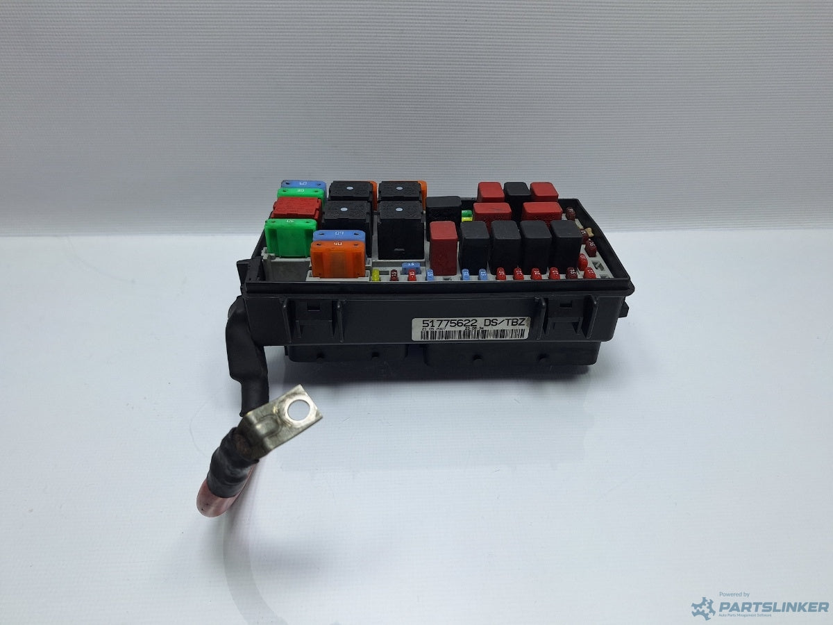 Panou sigurante FIAT GRANDE PUNTO (199_) [ 2005 - 2013 ] JTD Multijet (199 A3.000) 66KW|90HP 51775622DS