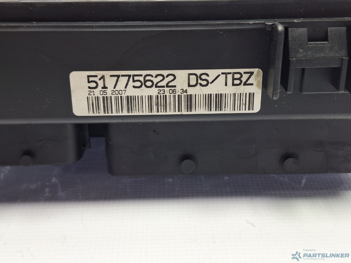 Panou sigurante FIAT GRANDE PUNTO (199_) [ 2005 - 2013 ] JTD Multijet (199 A3.000) 66KW|90HP 51775622DS