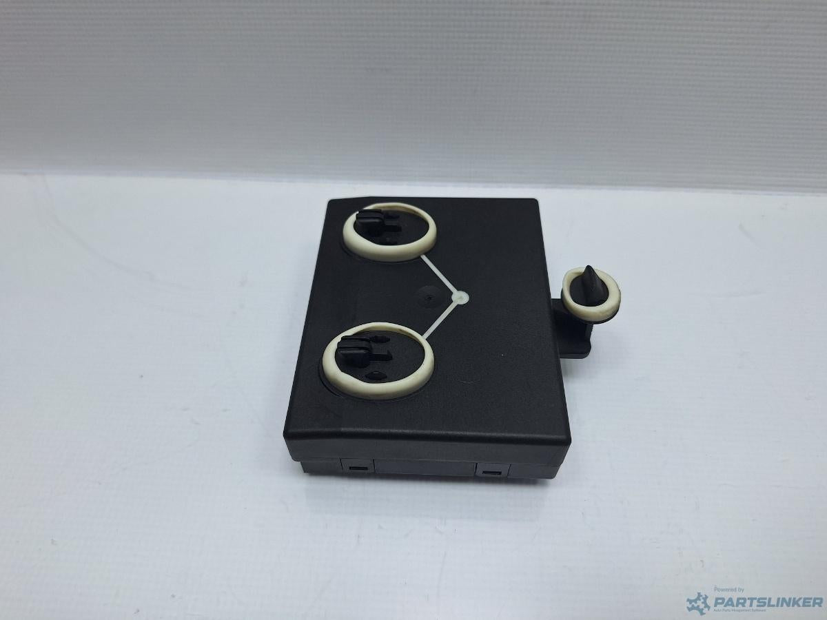 Modul usa stanga fata AUDI A6/S6 III Saloon (4F2, C6) [ 2004 - 2011 ] TDI (CAHA) 125KW|170HP OEM 4F0959793T , 8K0959793M