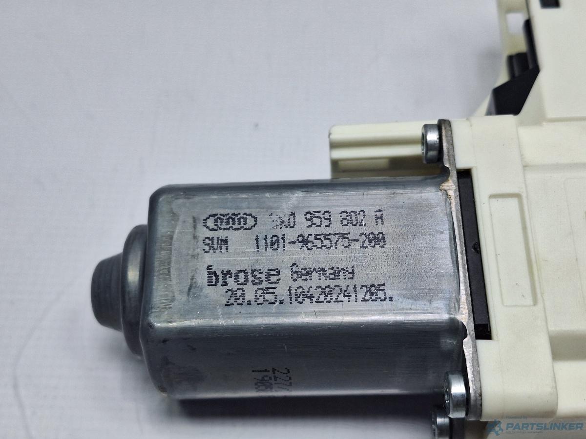 Motoras macara geam dreapta fata AUDI A6/S6 III Saloon (4F2, C6) [ 2004 - 2011 ] TDI (CAHA) 125KW|170HP OEM 8K0959802A
