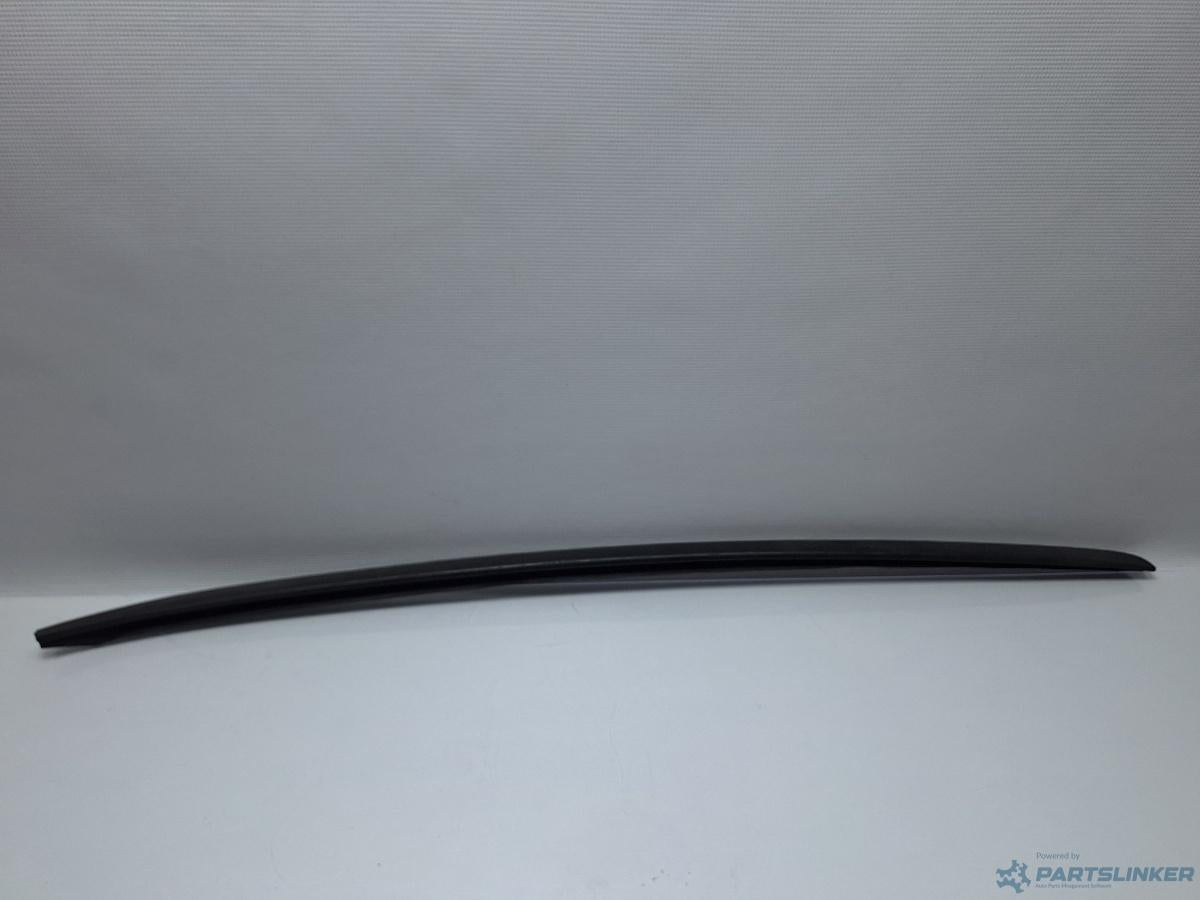 Cheder parbriz dreapta AUDI A6/S6 III Saloon (4F2, C6) [ 2004 - 2011 ] TDI (CAHA) 125KW|170HP OEM 4F0854328