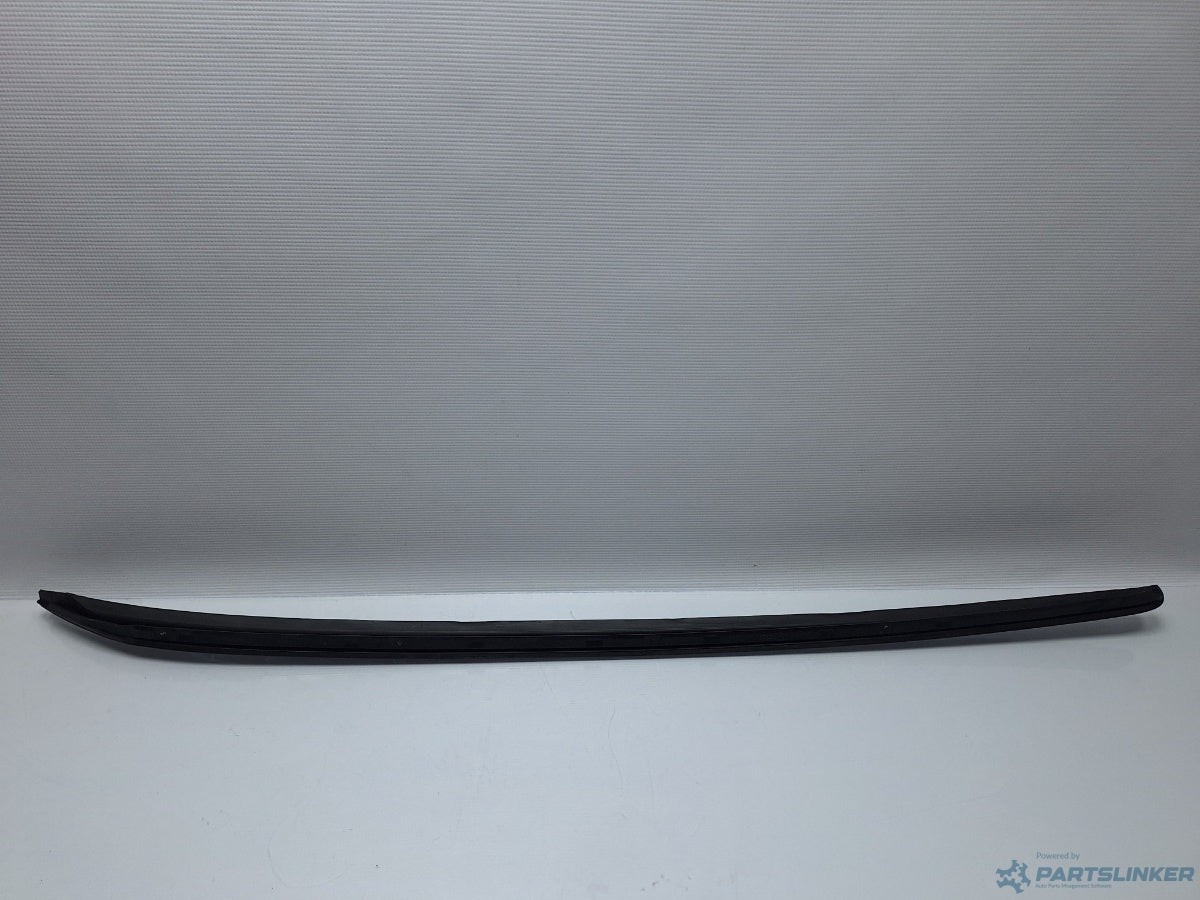 Cheder parbriz dreapta AUDI A6/S6 III Saloon (4F2, C6) [ 2004 - 2011 ] TDI (CAHA) 125KW|170HP 4F0854328