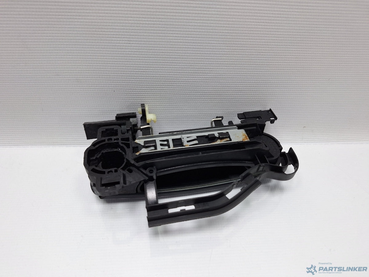 Maner usa Stanga AUDI A6/S6 III Saloon (4F2, C6) [ 2004 - 2011 ] TDI (CAHA) 125KW|170HP 4F0837885