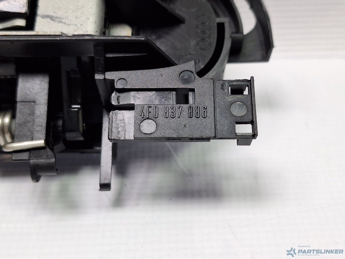 Maner usa dreapta AUDI A6/S6 III Saloon (4F2, C6) [ 2004 - 2011 ] TDI (CAHA) 125KW|170HP 4F0837886