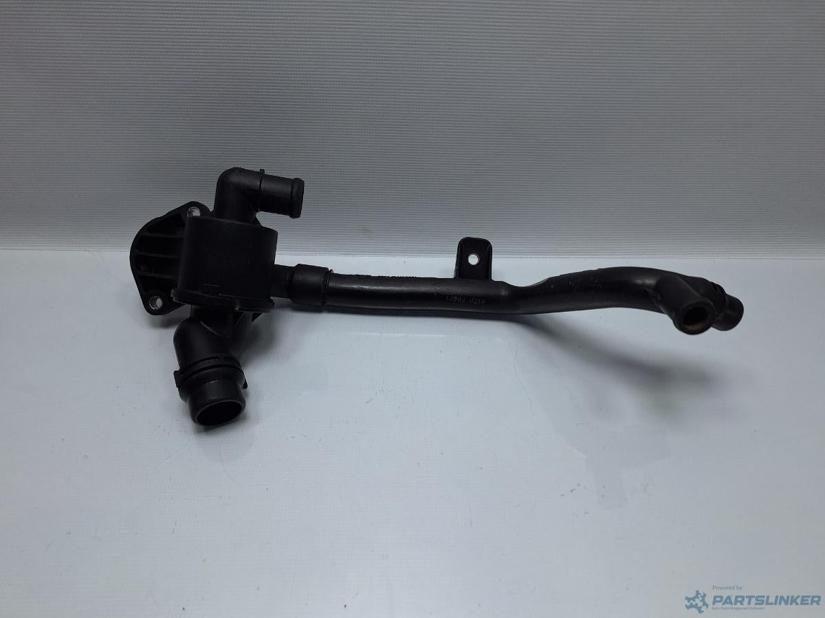 Flansa termostat AUDI A6/S6 III Saloon (4F2, C6) [ 2004 - 2011 ] TDI (CAHA) 125KW|170HP OEM 03L121065K