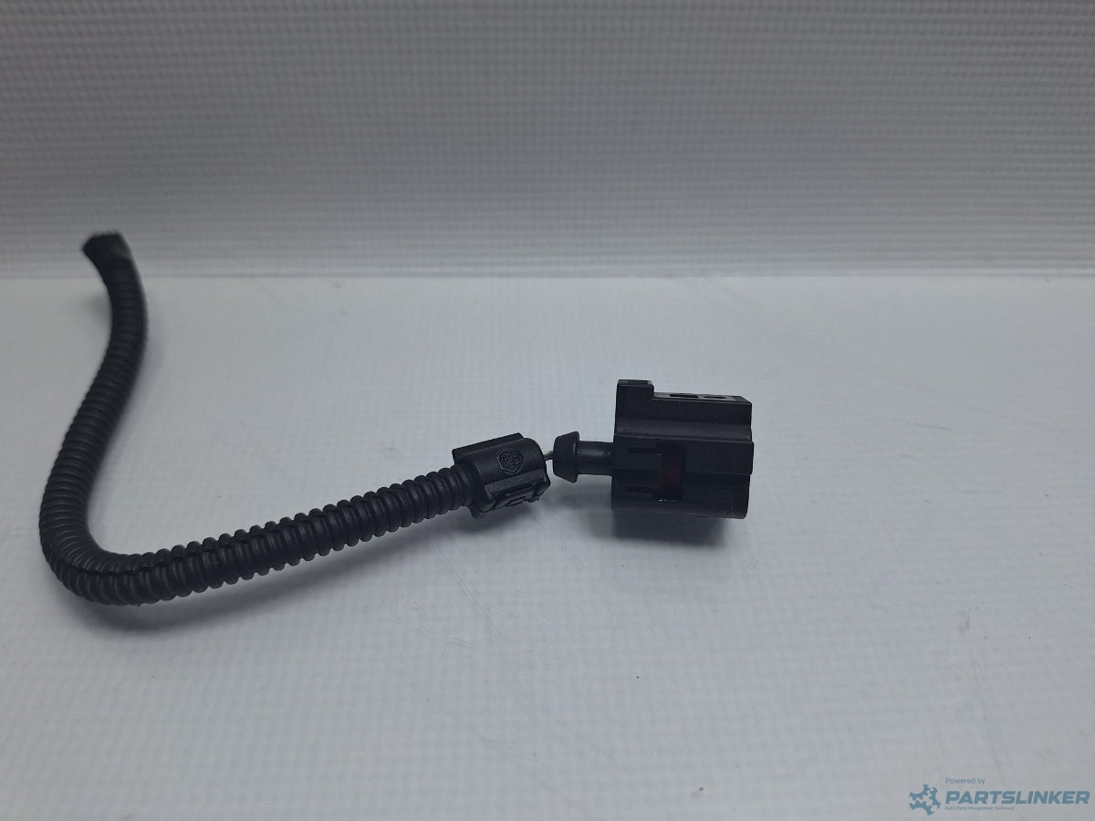 Conector mufa 1 pin AUDI A6/S6 III Saloon (4F2, C6) [ 2004 - 2011 ] TDI (CAHA) 125KW|170HP 1J0973081