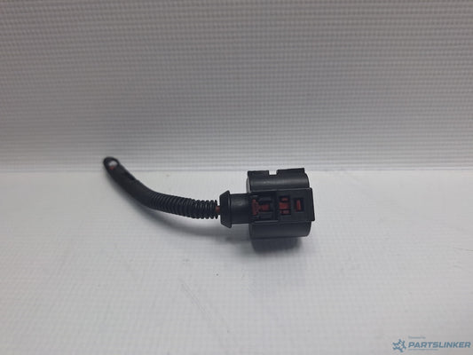 Mufa conector 1 pin AUDI A6/S6 III Saloon (4F2, C6) [ 2004 - 2011 ] TDI (CAHA) 125KW|170HP 1K0973751
