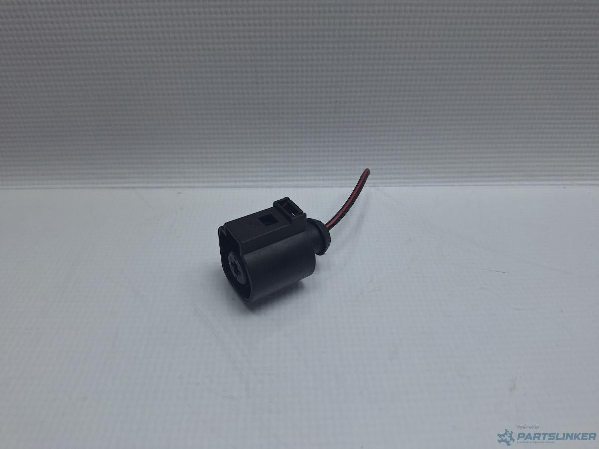 Mufa conector 1 pin AUDI A6/S6 III Saloon (4F2, C6) [ 2004 - 2011 ] OEM 071973751