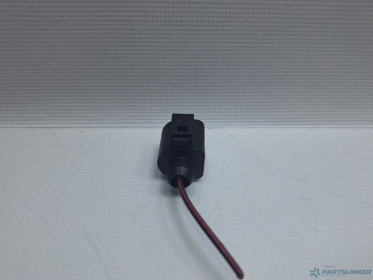 Mufa conector 1 pin AUDI A6/S6 III Saloon (4F2, C6) [ 2004 - 2011 ] TDI (CAHA) 125KW|170HP 071973751