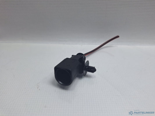 Mufa conector 1 pin AUDI A6/S6 III Saloon (4F2, C6) [ 2004 - 2011 ] TDI (CAHA) 125KW|170HP 071973851