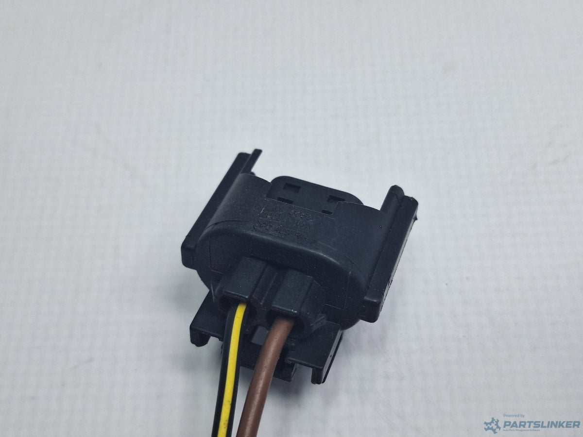 Mufa conector 2 pini AUDI A6/S6 III Saloon (4F2, C6) [ 2004 - 2011 ] TDI (CAHA) 125KW|170HP 3D0941105A
