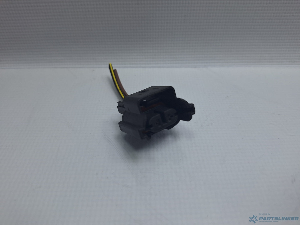 Mufa conector 2 pini AUDI A6/S6 III Saloon (4F2, C6) [ 2004 - 2011 ] TDI (CAHA) 125KW|170HP 3D0941105A