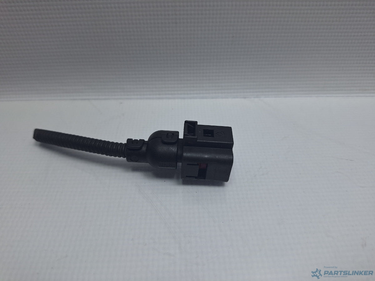Mufa conector 2 pini AUDI A6/S6 III Saloon (4F2, C6) [ 2004 - 2011 ] TDI (CAHA) 125KW|170HP 1J0973722