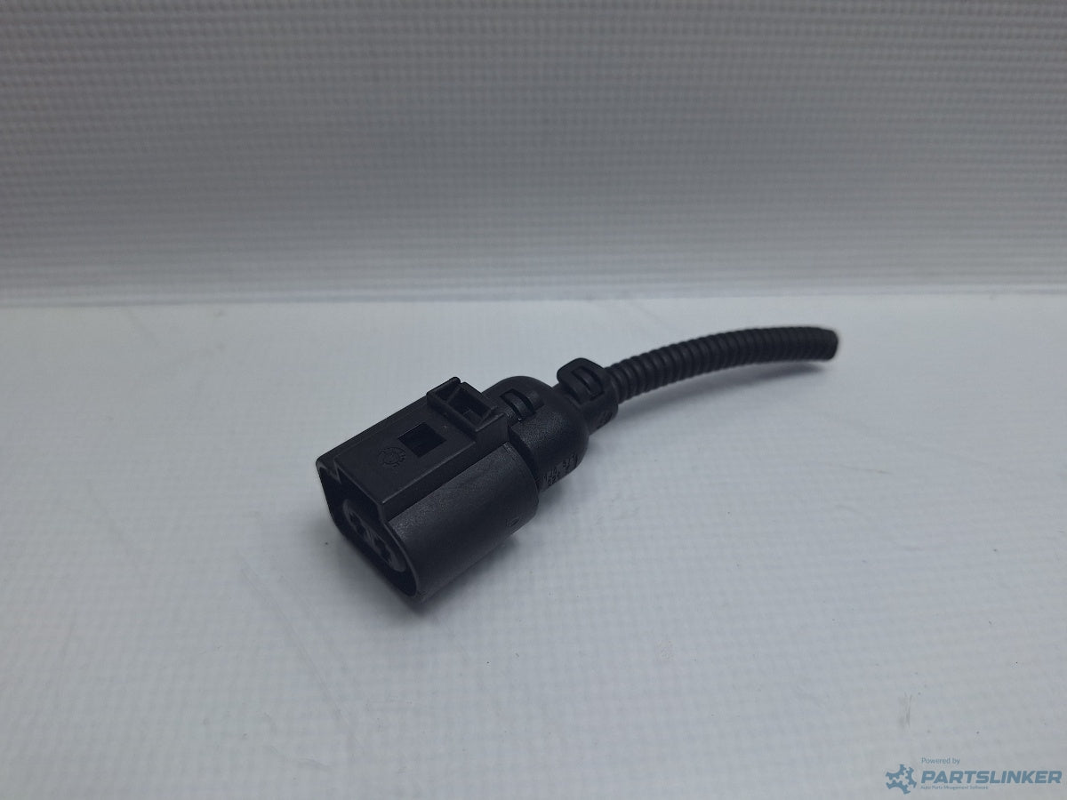 Mufa conector 2 pini AUDI A6/S6 III Saloon (4F2, C6) [ 2004 - 2011 ] TDI (CAHA) 125KW|170HP 1J0973722