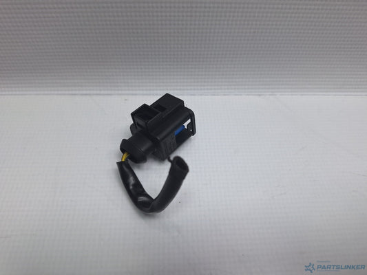 Mufa conector 2 pini AUDI A6/S6 III Saloon (4F2, C6) [ 2004 - 2011 ] TDI (CAHA) 125KW|170HP 4D0971992A