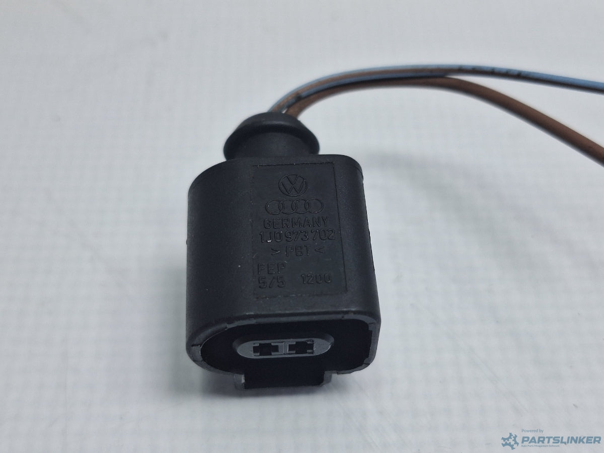 Mufa conector 2 pini AUDI A6/S6 III Saloon (4F2, C6) [ 2004 - 2011 ] TDI (CAHA) 125KW|170HP 1J0973702