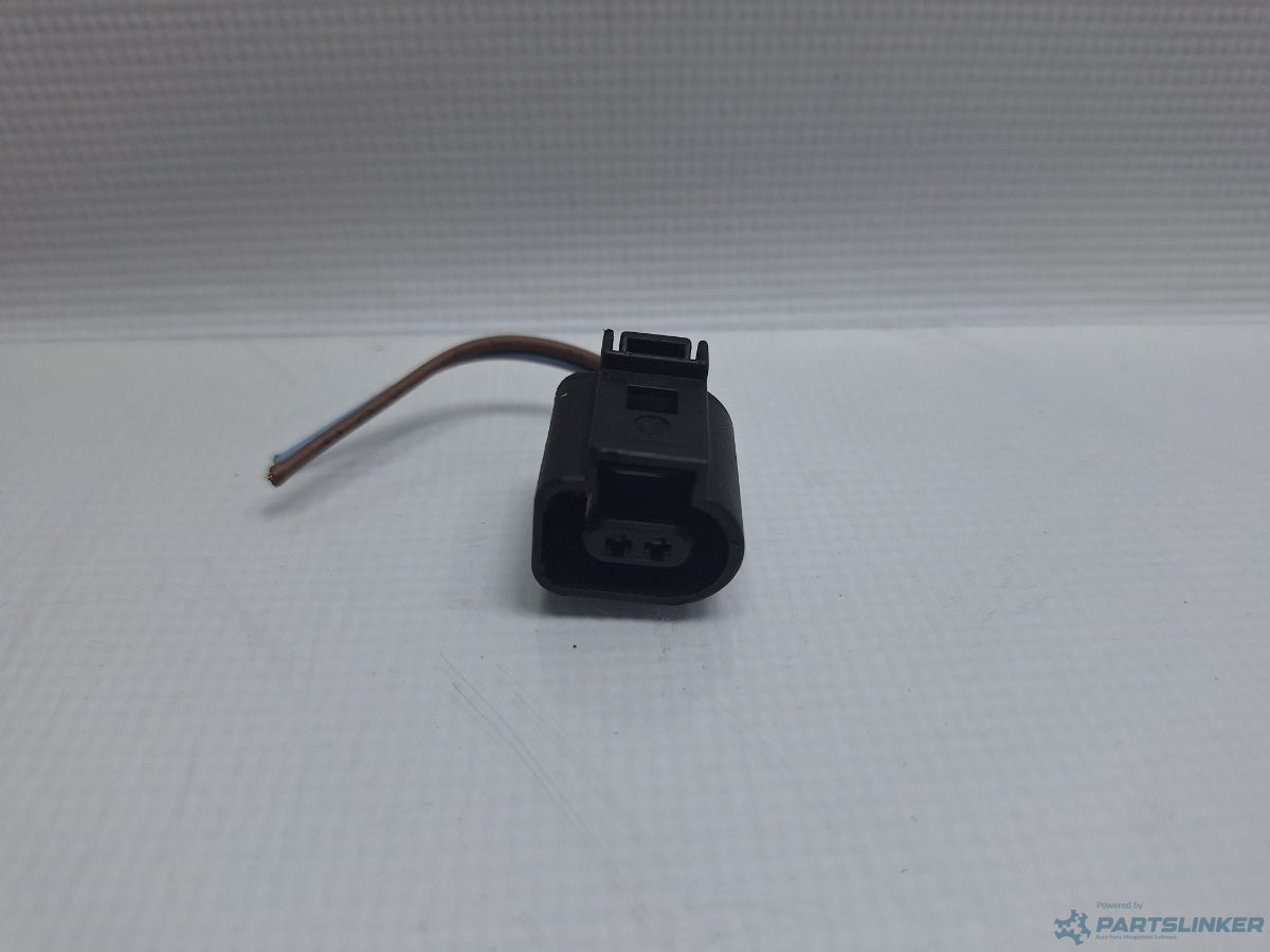 Mufa conector 2 pini AUDI A6/S6 III Saloon (4F2, C6) [ 2004 - 2011 ] TDI (CAHA) 125KW|170HP 1J0973702