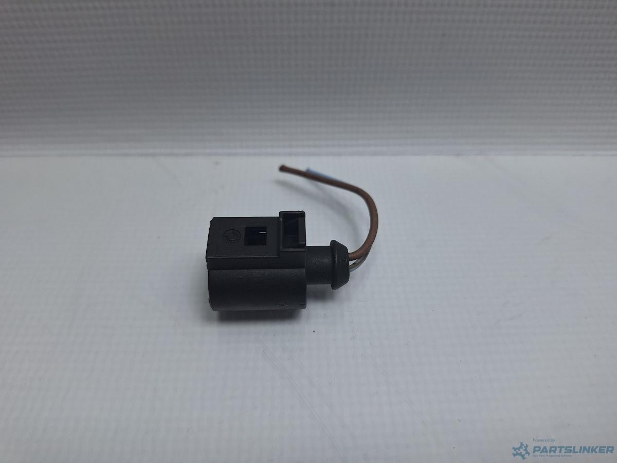 Mufa conector 2 pini AUDI A6/S6 III Saloon (4F2, C6) [ 2004 - 2011 ] OEM 1J0973702
