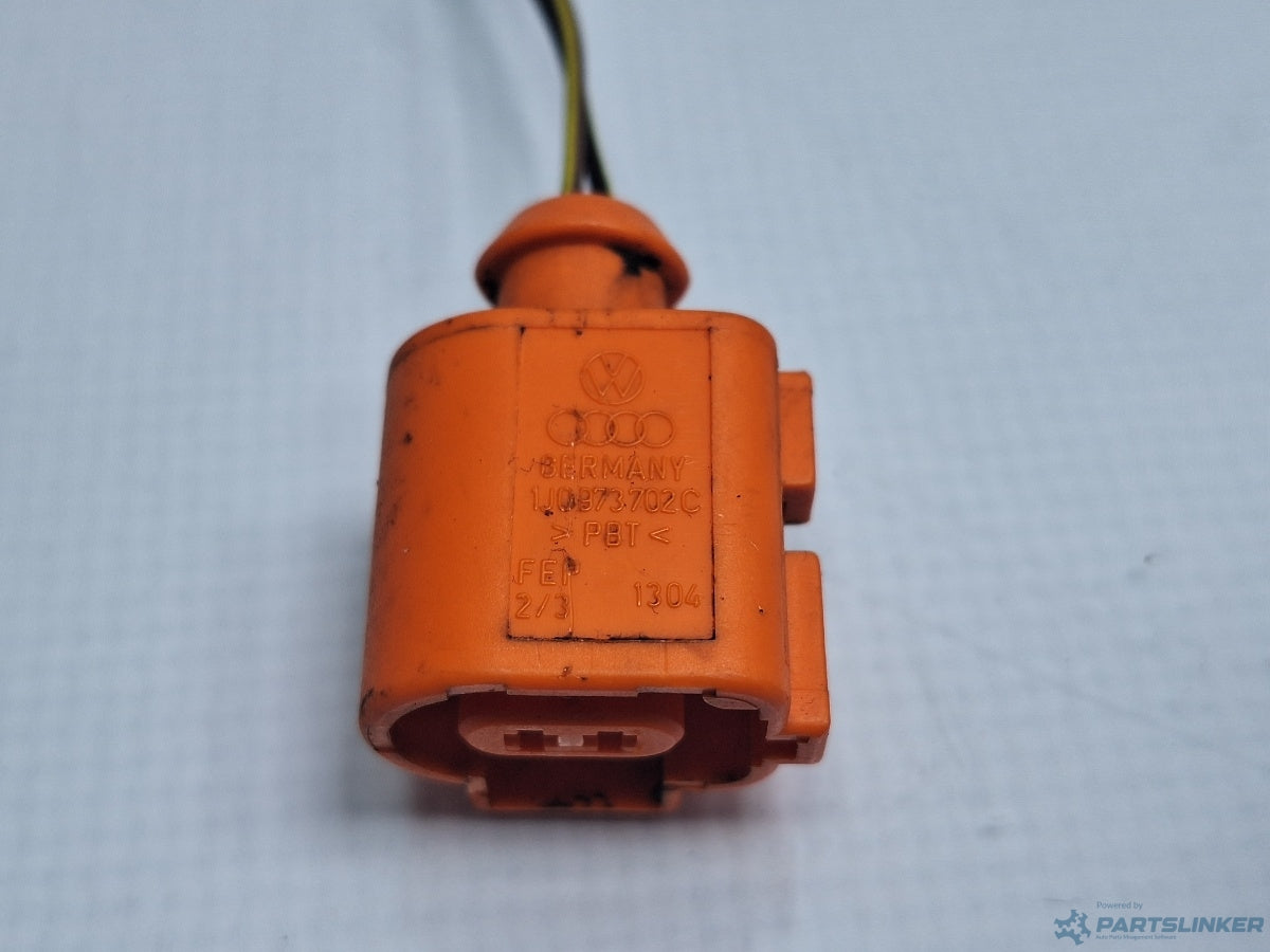 Mufa conector 2 pini AUDI A6/S6 III Saloon (4F2, C6) [ 2004 - 2011 ] TDI (CAHA) 125KW|170HP 1J0973702C