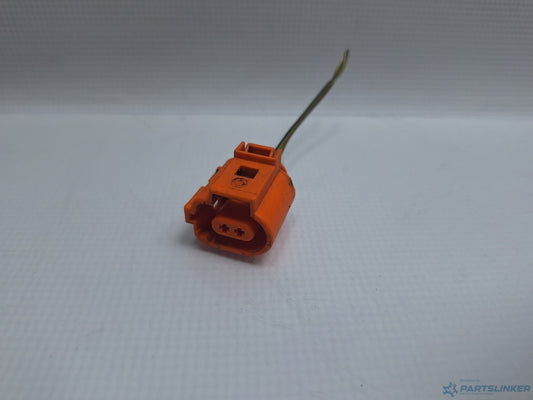 Mufa conector 2 pini AUDI A6/S6 III Saloon (4F2, C6) [ 2004 - 2011 ] TDI (CAHA) 125KW|170HP 1J0973702C