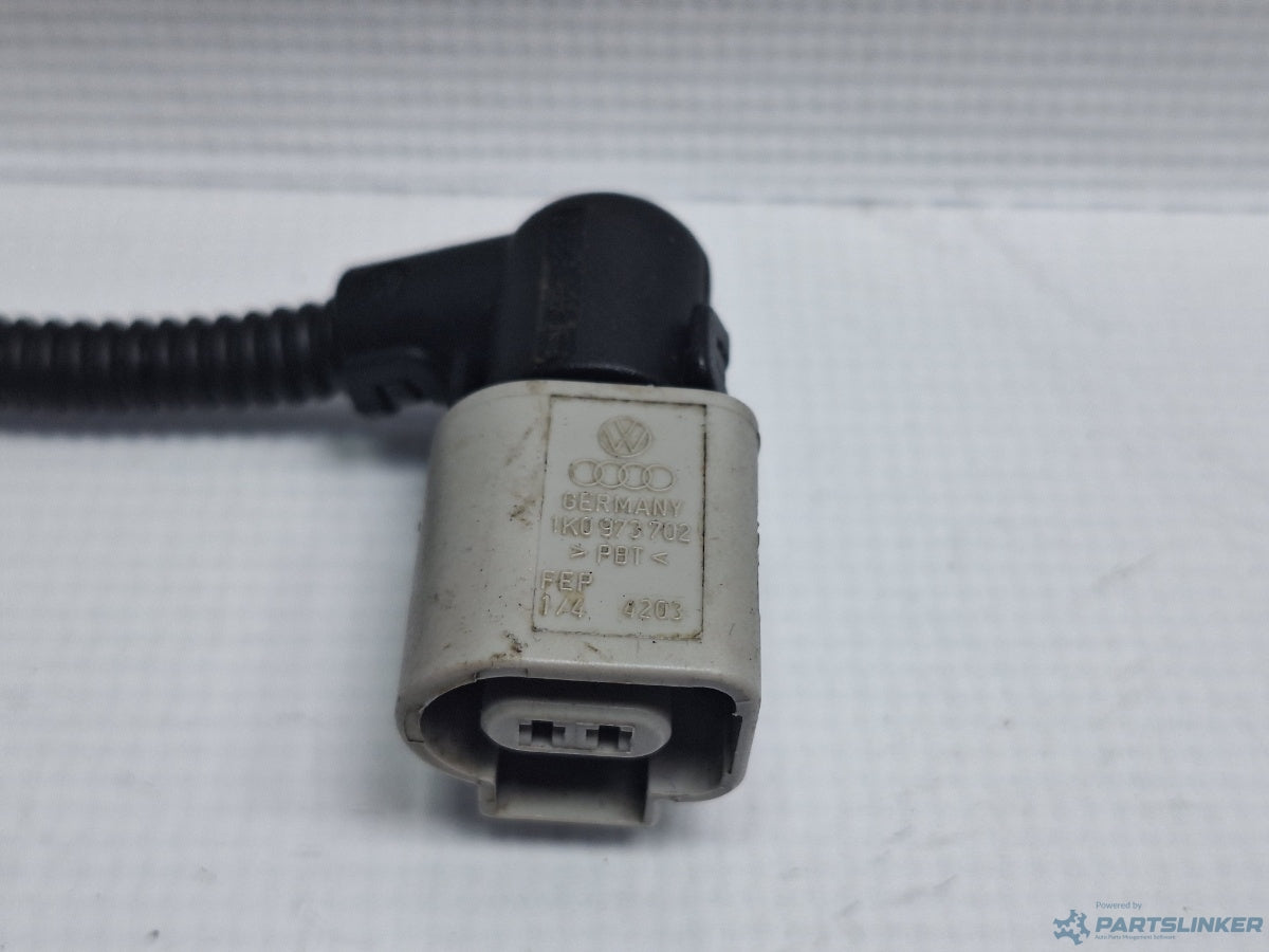 Mufa conector 2 pini AUDI A6/S6 III Saloon (4F2, C6) [ 2004 - 2011 ] TDI (CAHA) 125KW|170HP 1K0973702
