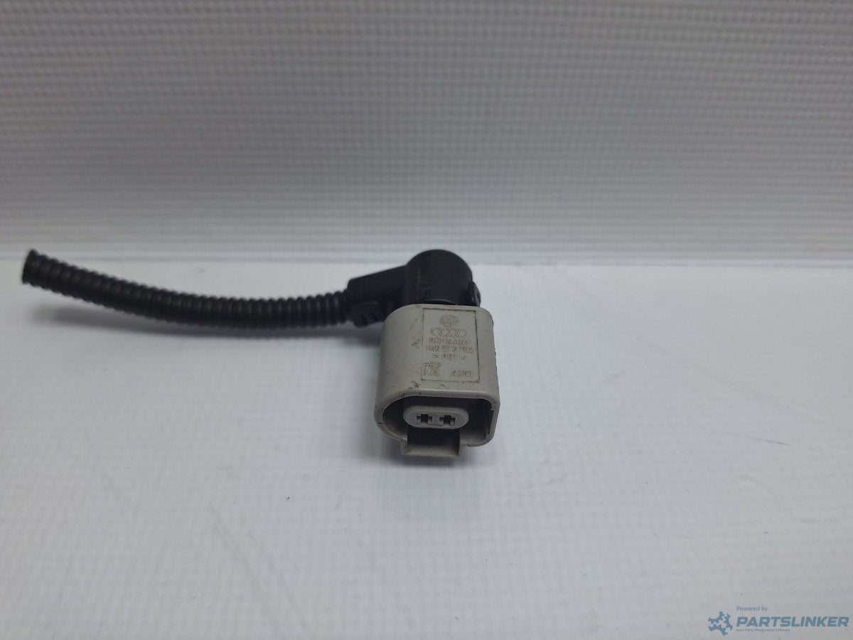 Mufa conector 2 pini AUDI A6/S6 III Saloon (4F2, C6) [ 2004 - 2011 ] TDI (CAHA) 125KW|170HP 1K0973702