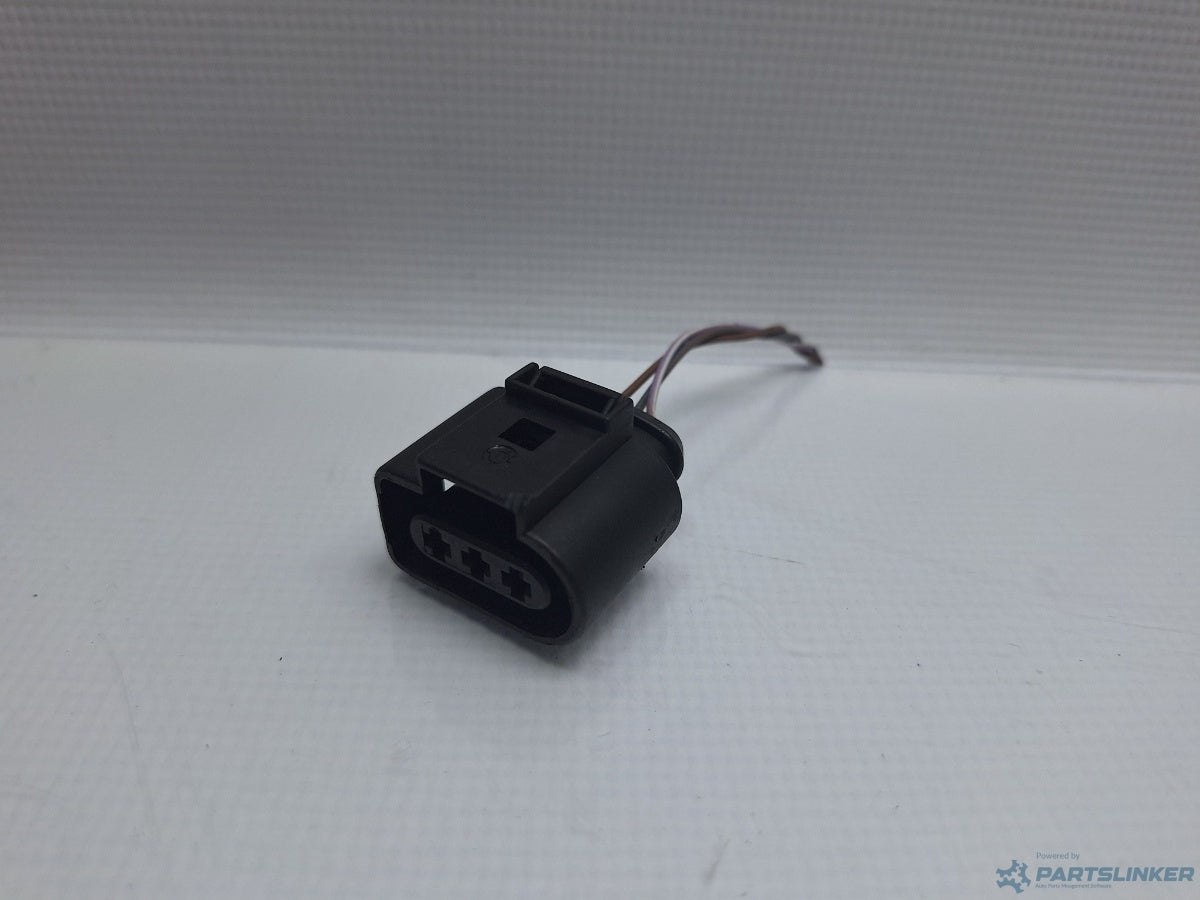 Mufa conector 3 pini AUDI A6/S6 III Saloon (4F2, C6) [ 2004 - 2011 ] TDI (CAHA) 125KW|170HP 1J0973723