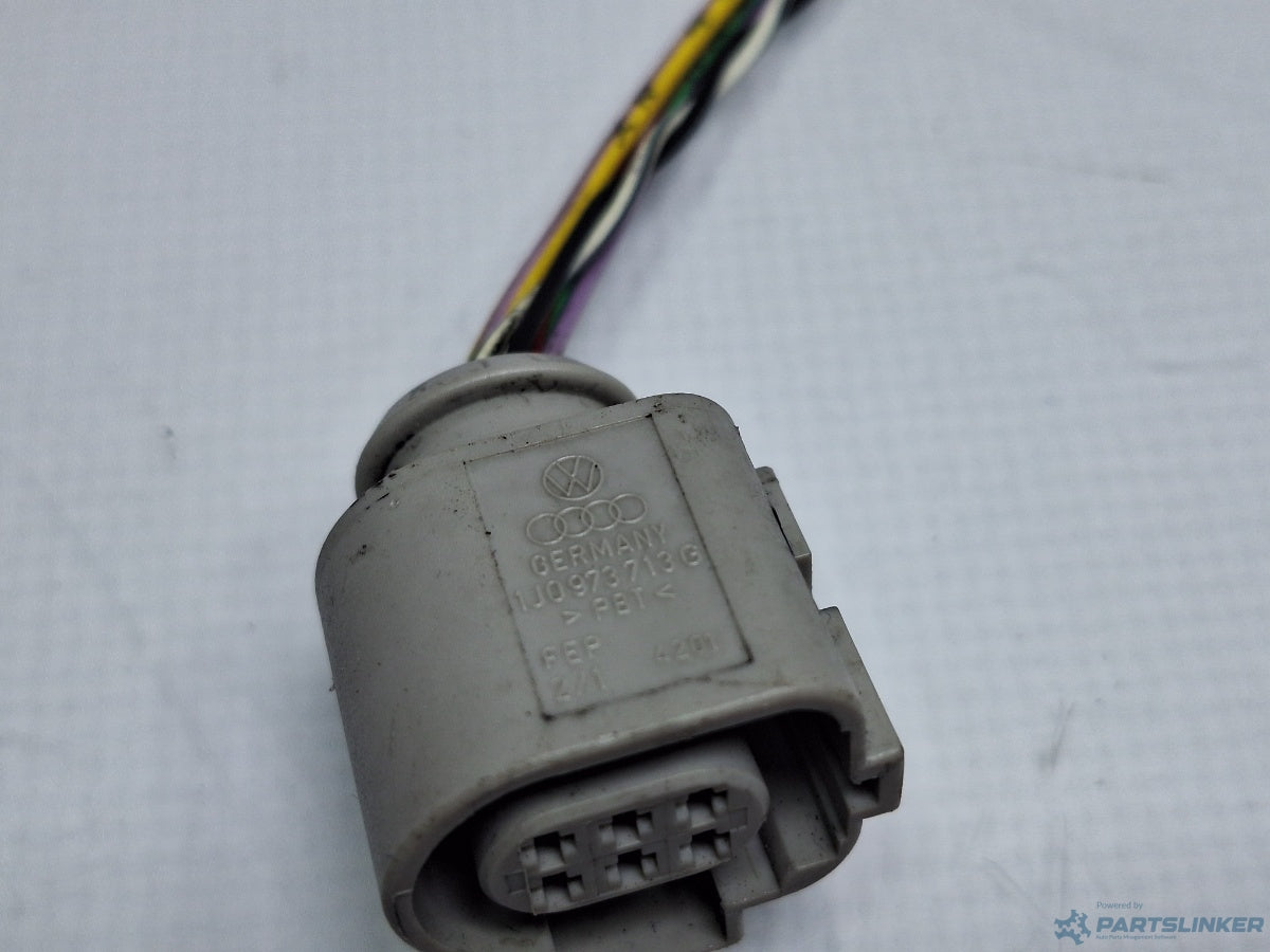 Mufa conector 6 pini AUDI A6/S6 III Saloon (4F2, C6) [ 2004 - 2011 ] TDI (CAHA) 125KW|170HP 1J0973713G