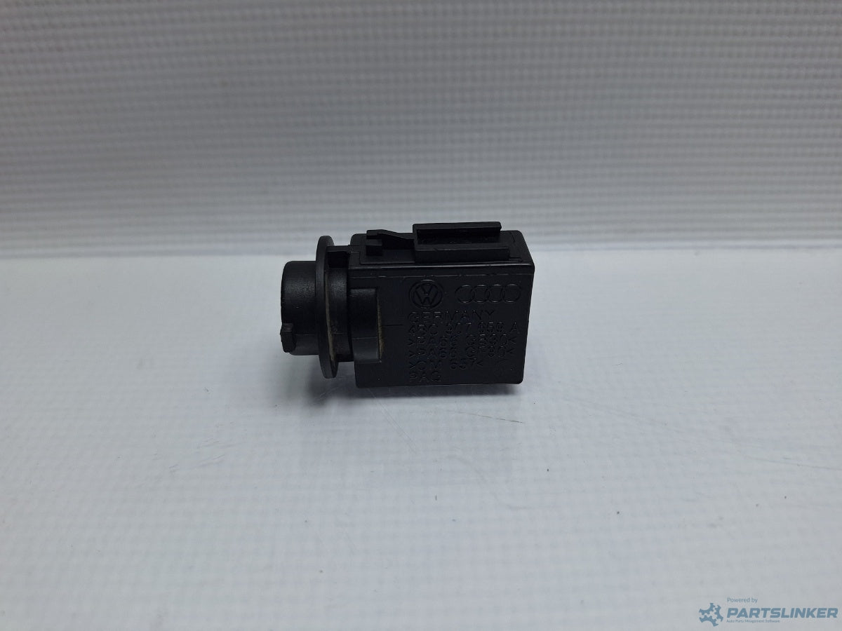 Senzor calitate aer AUDI A6/S6 III Saloon (4F2, C6) [ 2004 - 2011 ] TDI (CAHA) 125KW|170HP 4B0907659A